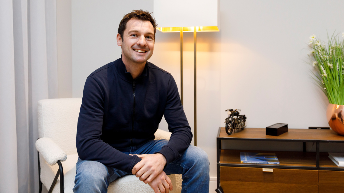 Buying a Commuter Home: Meet Rory Discussing his experience of converting from a long-time renter to a proud homeowner, Rory talks us through buying a property with Galliard Homes.