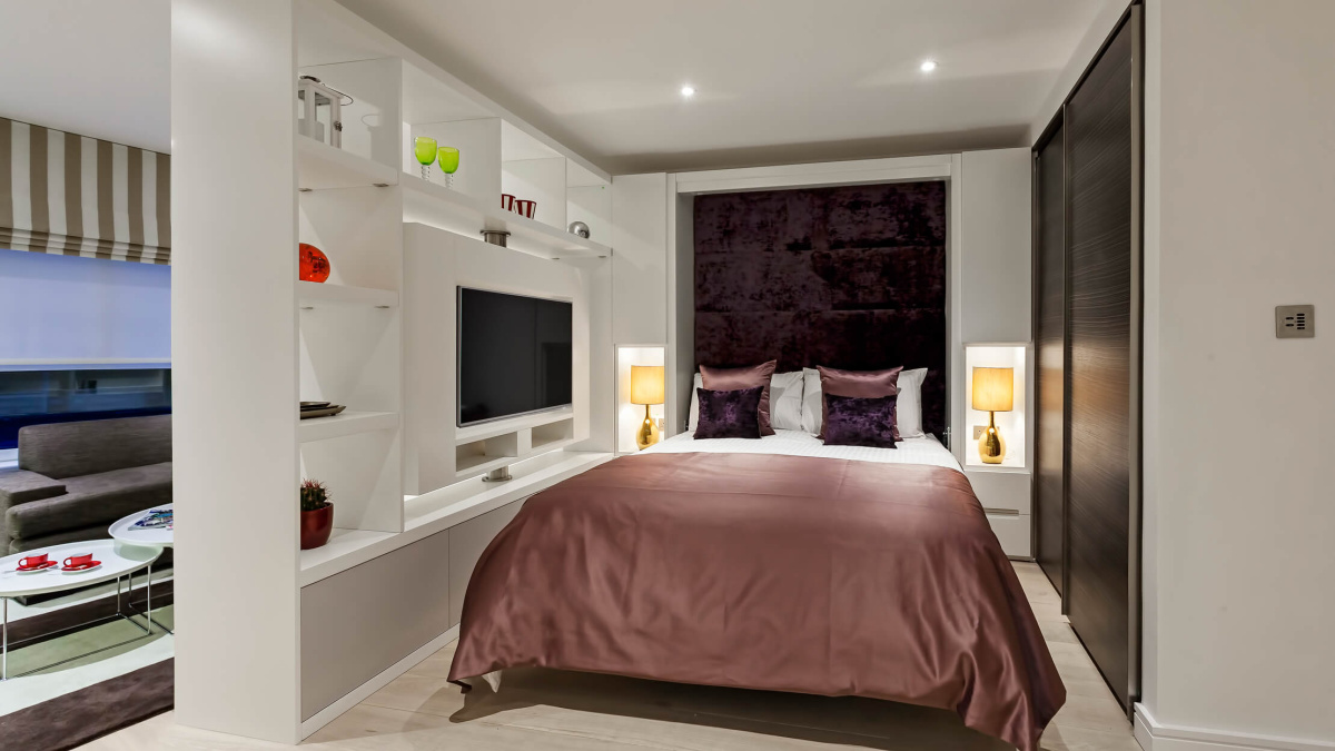 Bedroom area at a Falconwood Court show apartment, ©Galliard Homes.