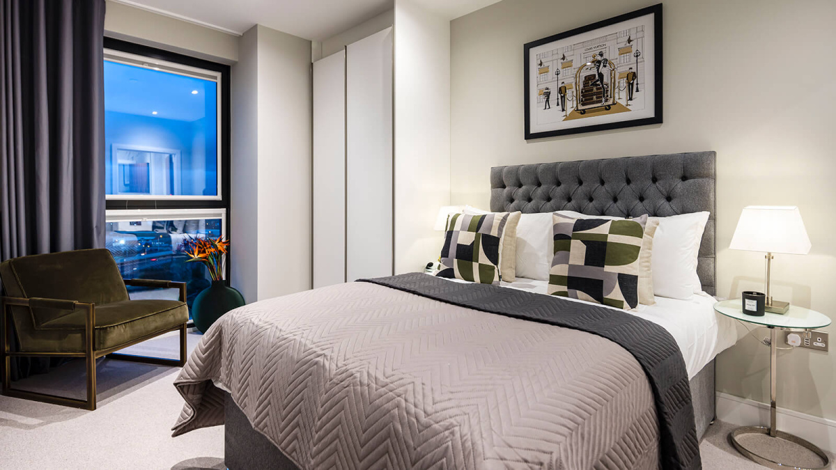 Bedroom at an Orchard Wharf apartment, ©Galliard Homes.
