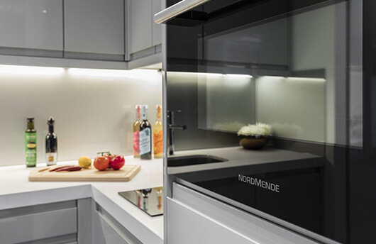 State-of-the-art kitchen appliances in a build flat