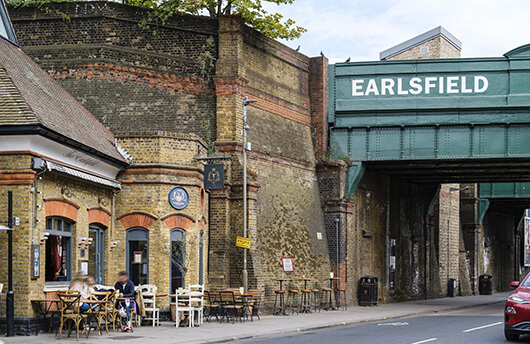 Garratt Lane, Earlsfield