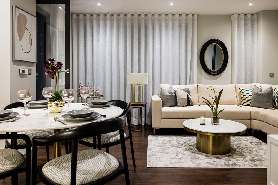 A furnished apartment at Orchard Wharf, London Docklands