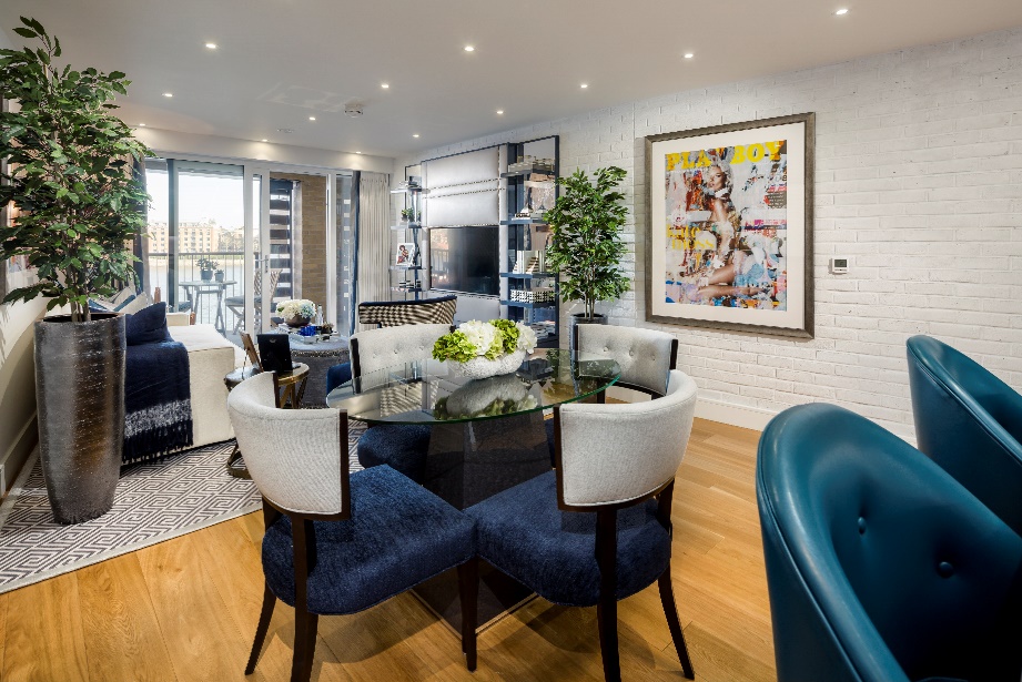 A picture containing floor, indoor, chair, room
Description automatically generated