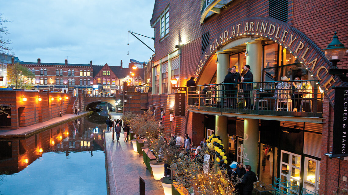 Nightlife in Birmingham by the canal