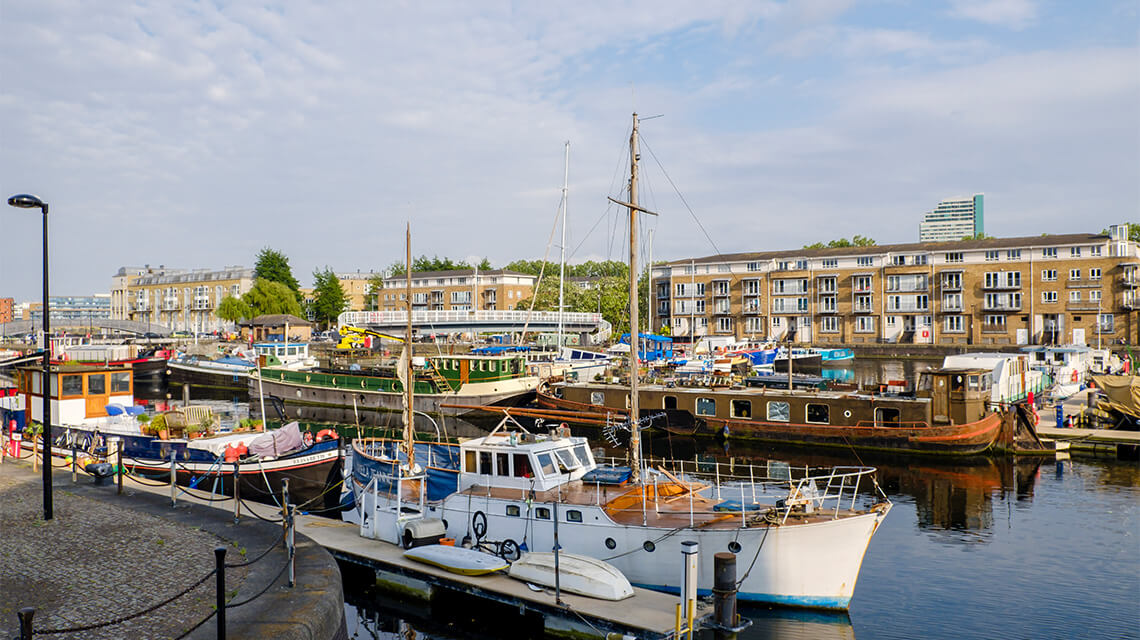 Waterside apartments by Galliard Homes in Surrey Quays