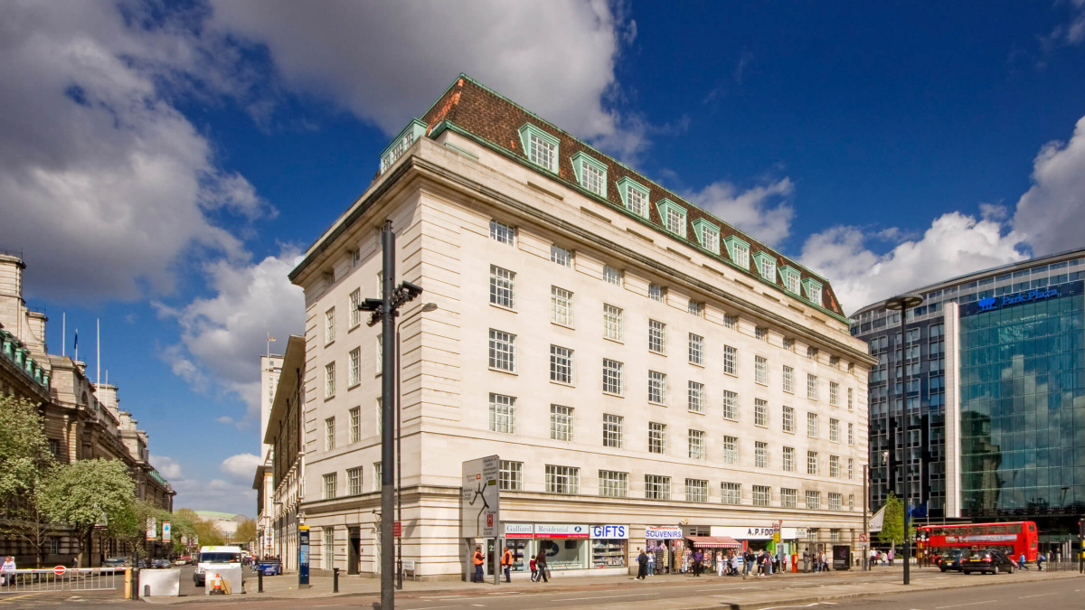 The County Hall Apartments exterior and street view, ©Galliard Homes.