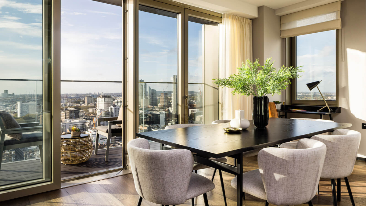 Dining area at The Stage ©Galliard Homes