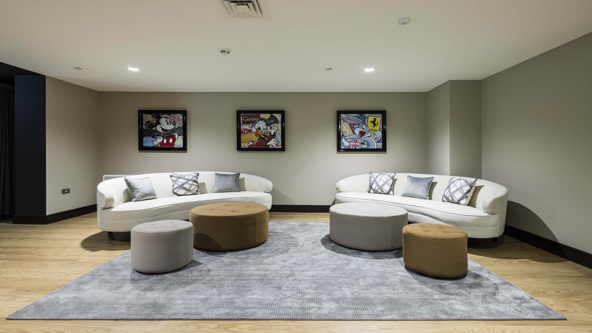 Residents’ communal lounge at Timber Yard, ©Galliard Homes.