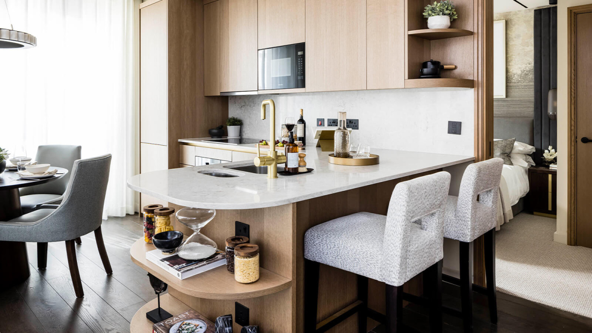 Kitchen and dining area at a TCRW SOHO apartment ©Galliard Homes.