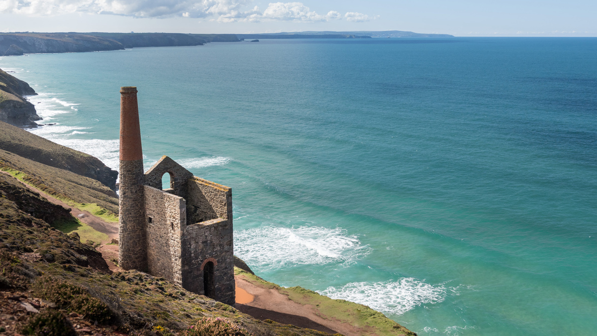 Coastline views in Perranporth, ©Acorn Property Group.