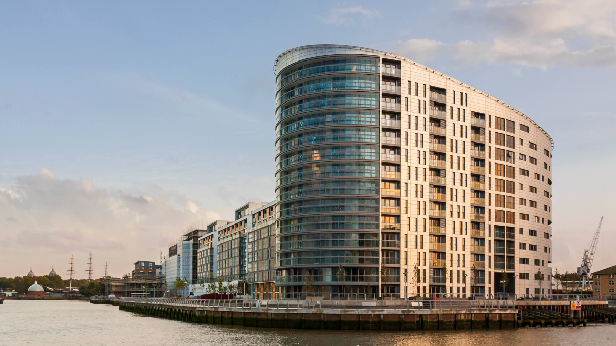 New Capital Quay close-up exterior, ©Galliard Homes.