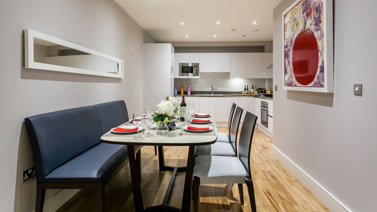 Kitchen and dining area in a Galliard Homes’ show apartment, ©Galliard Homes.