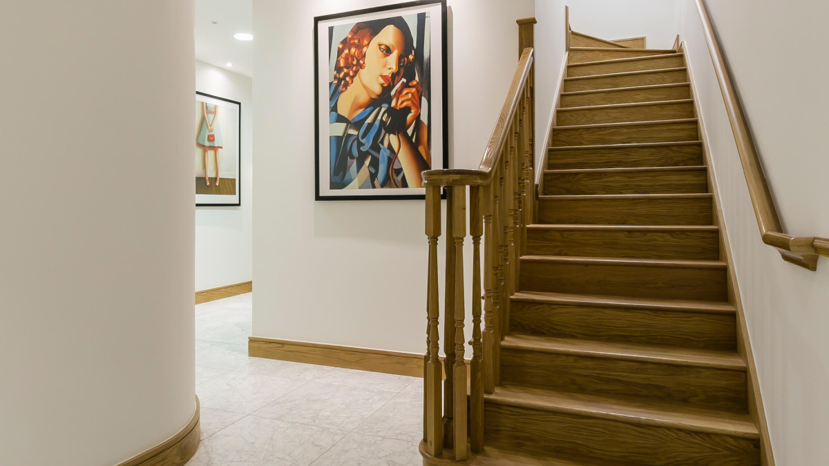 Residents’ entrance hall at St Mary at Hill, ©Galliard Homes.