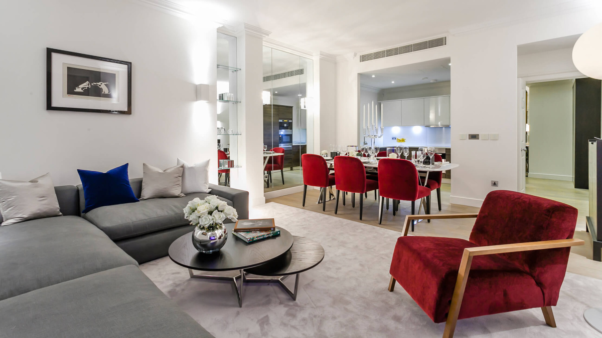 Open-plan kitchen, living and dining area in the Great Cumberland Place show apartment, ©Galliard Homes.