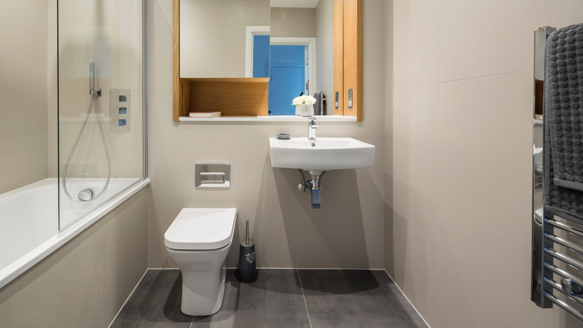 Bathroom at an Atria loft apartment, ©Galliard Homes.