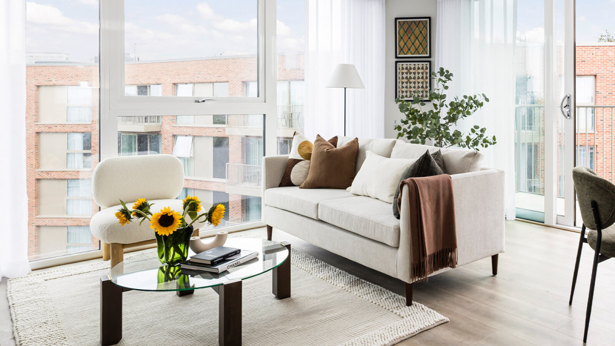 Living area at Neptune Wharf ©Galliard Homes.