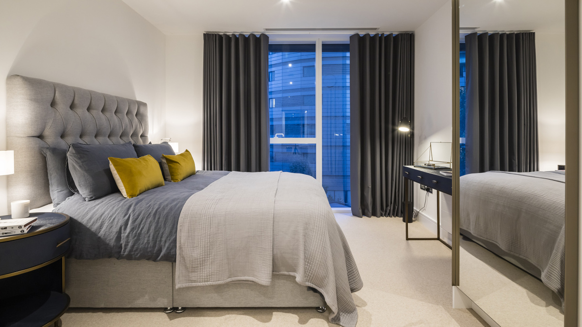 Main bedroom at a Harbour Central apartment, ©Galliard Homes.