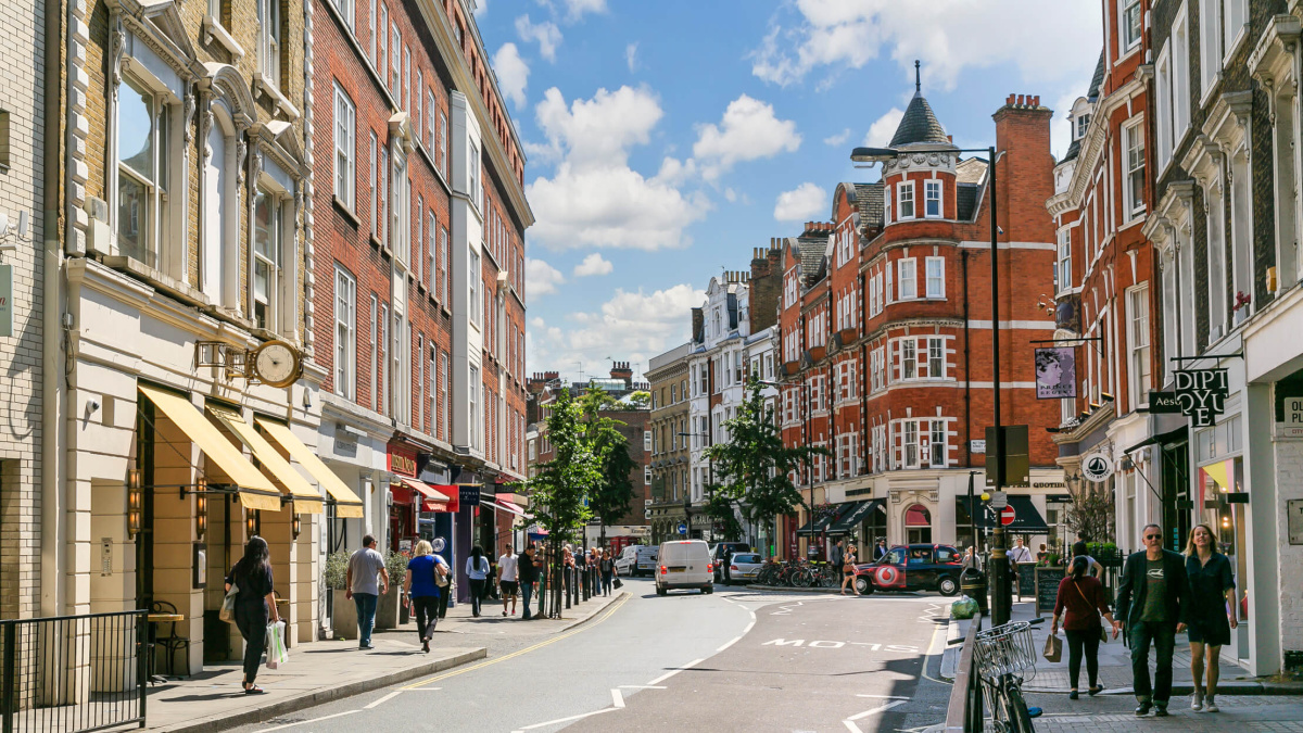 Shopping in Marylebone Village, ©Galliard Homes.