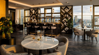 The Stage 32nd-floor sky lounge, ©Galliard Homes.