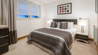 Bedroom in Sycamore Court show apartment, ©Galliard Homes.