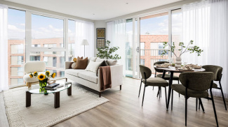 Neptune Wharf living