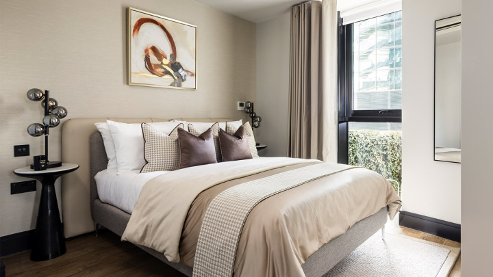 Bedroom at an Arena Quayside duplex apartment, ©Galliard Homes.