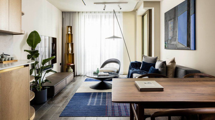 Living and dining area at a TCRW SOHO apartment ©Galliard Homes.