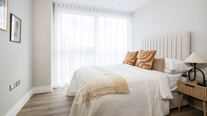 Bedroom at Neptune Wharf ©Galliard Homes.