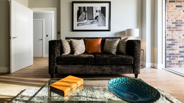 Living area at a Wimbledon Grounds apartment, ©Galliard Homes.