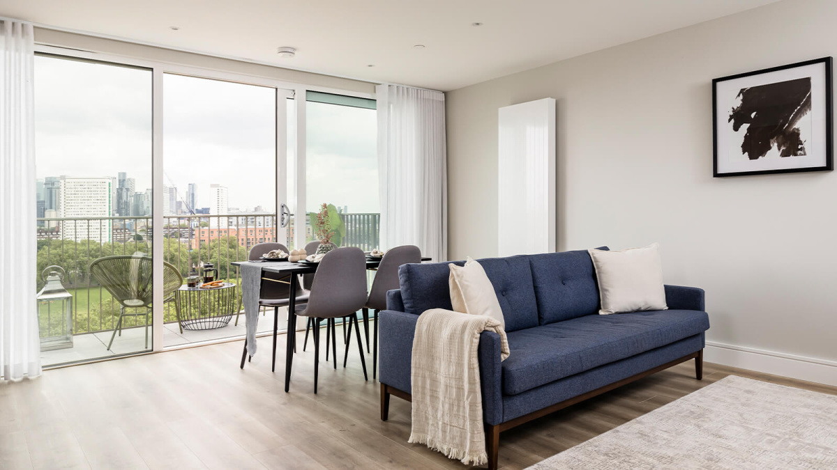 Open-plan living area at Neptune Wharf ©Galliard Homes.