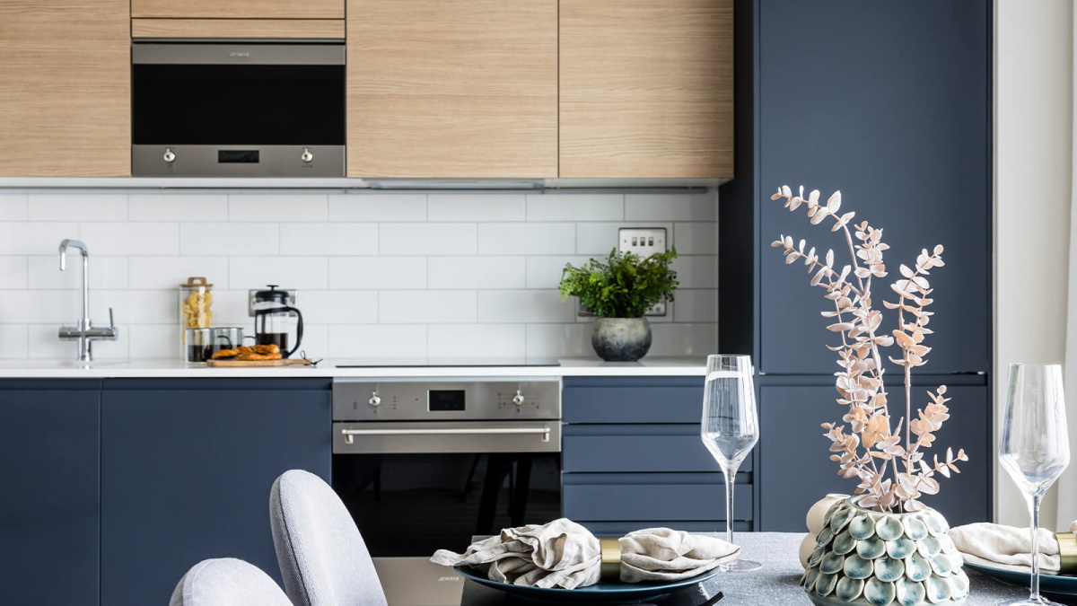 Kitchen and dining area at Neptune Wharf ©Galliard Homes.