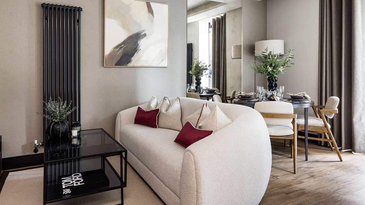 Living and dining area at an Arena Quayside duplex apartment, ©Galliard Homes.