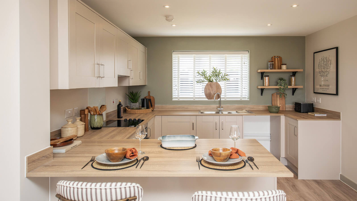Kitchen and breakfast bar at Plot 37 Barrelmans Point ©Wavensmere