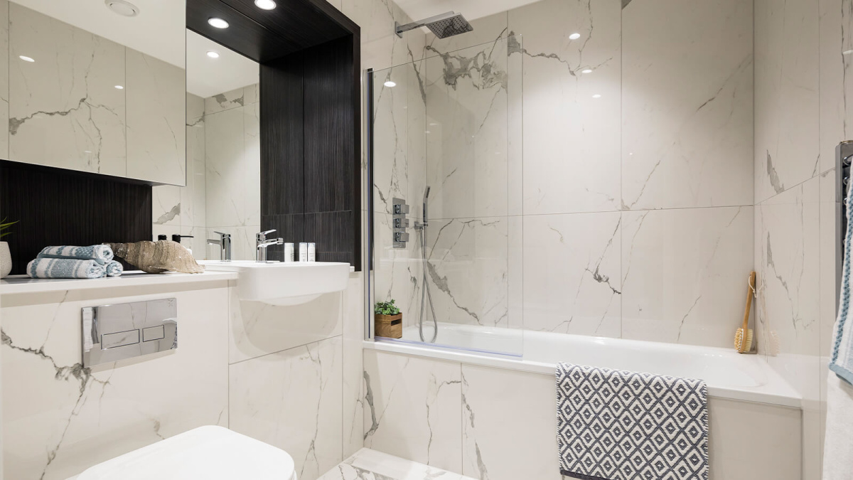 Bathroom at Neptune Wharf ©Galliard Homes.