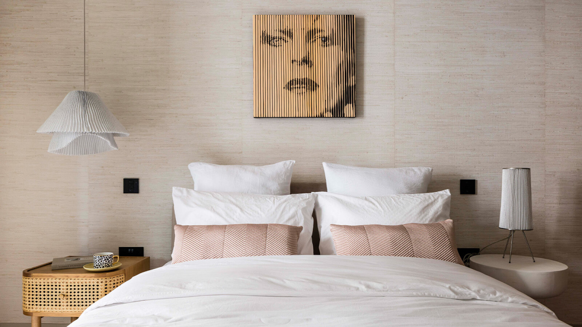 Bedroom area at a TCRW SOHO apartment ©Galliard Homes.