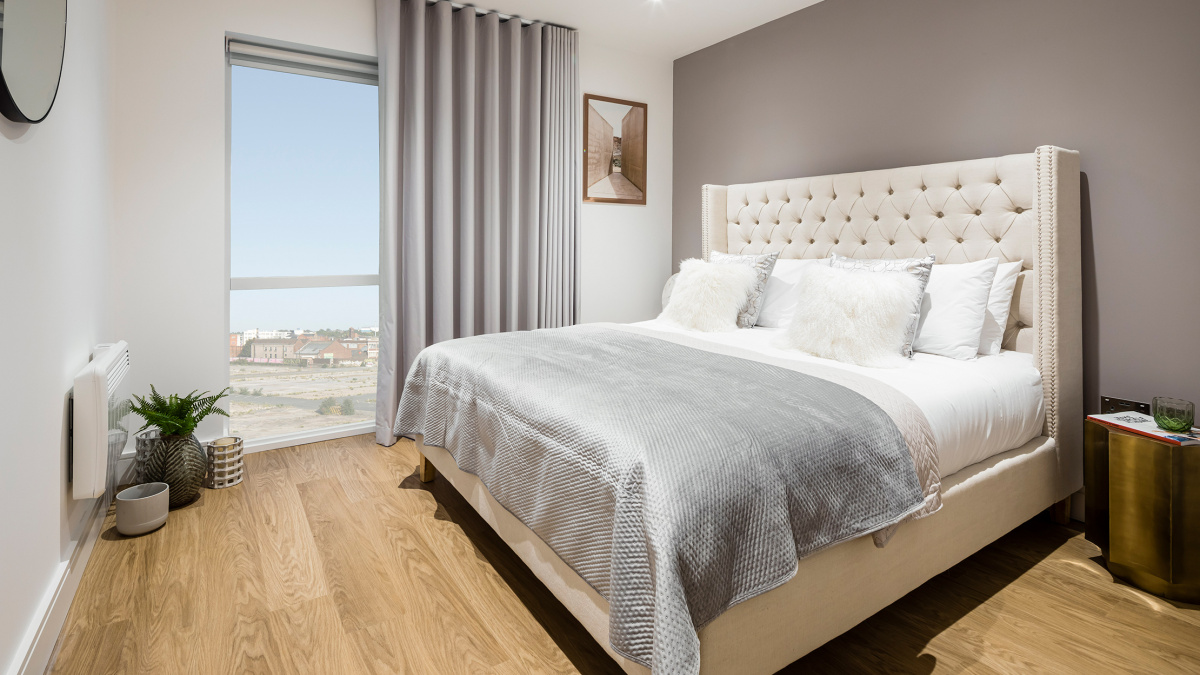 Bedroom at the Timber Yard show apartment, ©Galliard Homes.