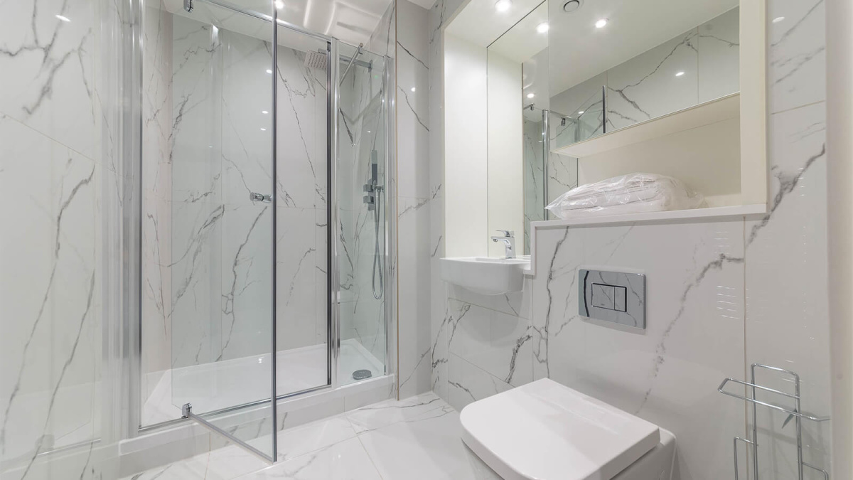 Shower room at G03 Orchard Wharf ©Galliard Homes.