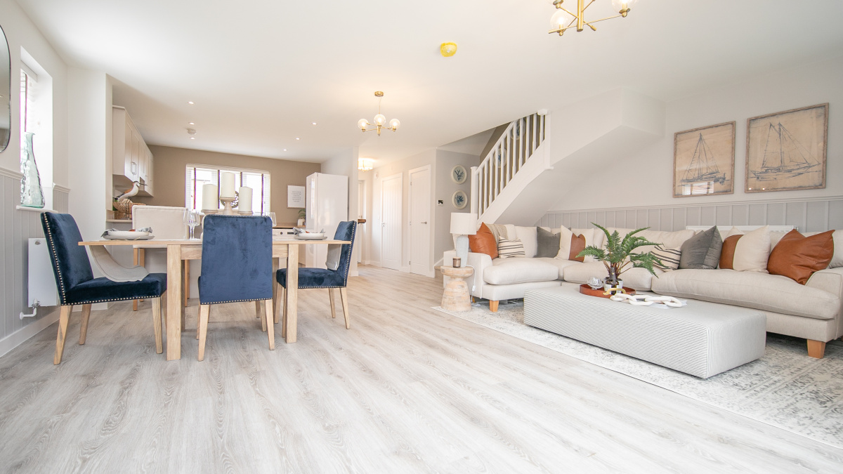 Living and dining area at Barrelmans Point, ©Wavensmere