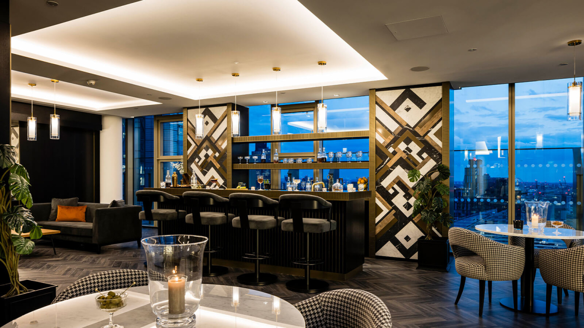 32nd-floor Sky Lounge at The Stage, ©Galliard Homes.