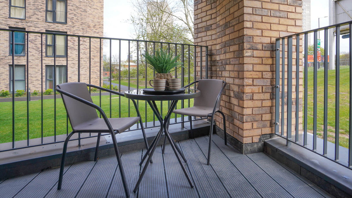 Balcony at Belgrave Village, ©Wavensmere