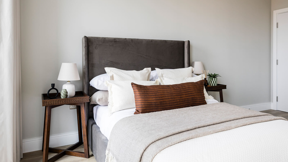 Bedroom at Neptune Wharf ©Galliard Homes. Bedroom at Neptune Wharf ©Galliard Homes.