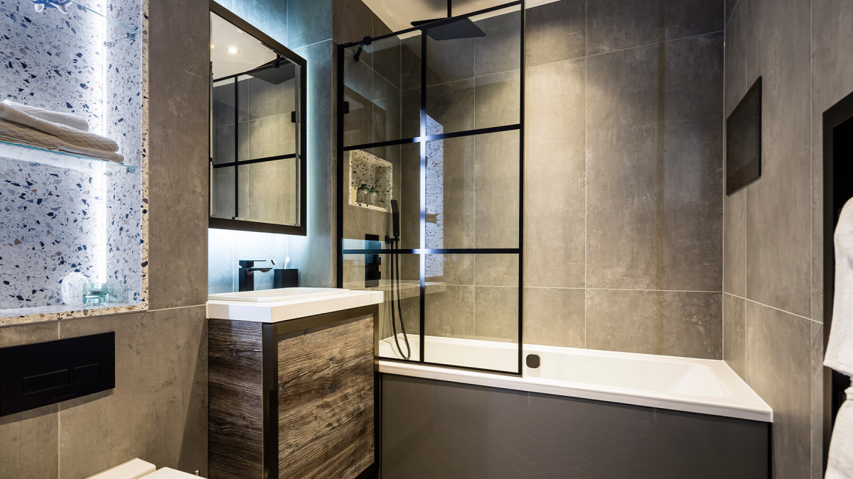 Bathroom in a studio suite at The Stage, ©Galliard Homes.