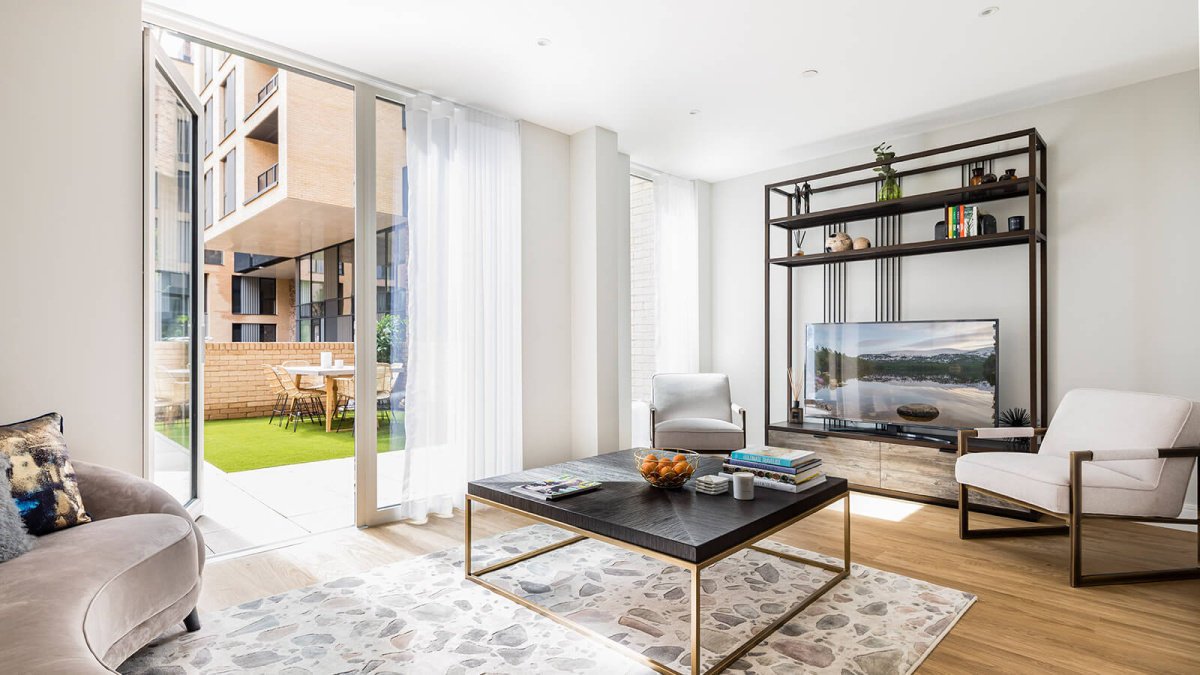 Living area at a Wimbledon Grounds duplex, ©Galliard Homes
