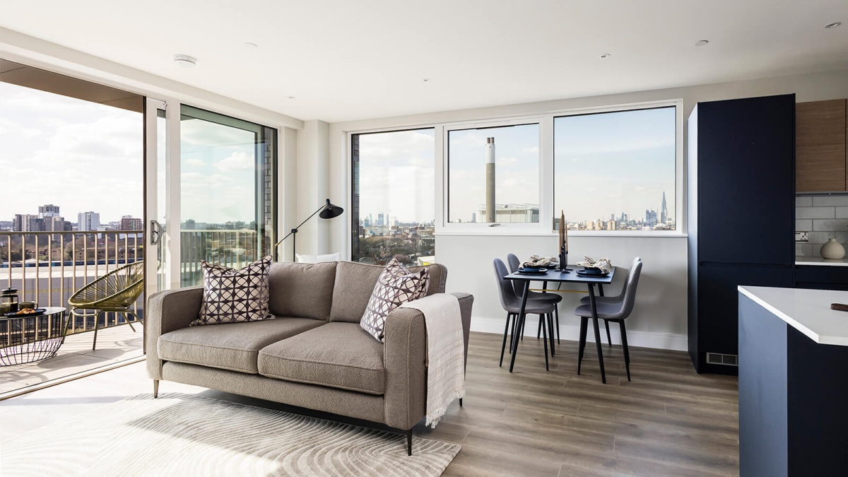 Open-plan living area at Neptune Wharf ©Galliard Homes.
