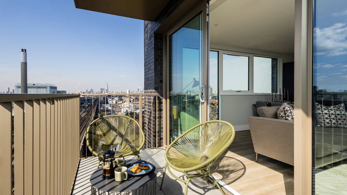 Balcony at Neptune Wharf ©Galliard Homes.