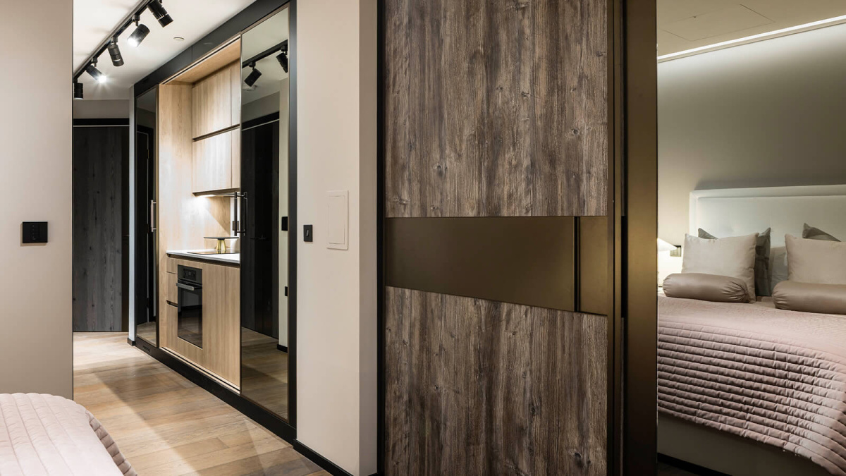 Hallway at Apartment 210 The Stage, ©Galliard Homes.