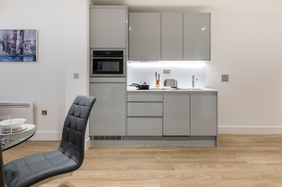 Kitchen and dining area in a typical Galliard apartment, ©Galliard Homes. Kitchen and dining area in a typical Galliard apartment, ©Galliard Homes.