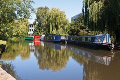 Pinnacle House exterior and Grand Union Canal, ©Galliard Homes. Pinnacle House exterior and Grand Union Canal, ©Galliard Homes.