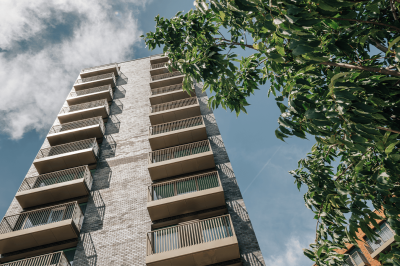 Block A exterior at Neptune Wharf ©Galliard Homes.