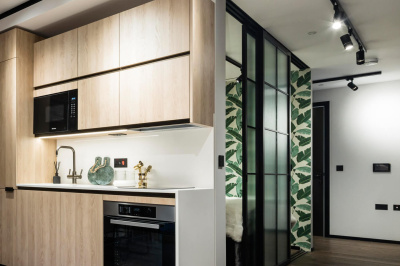 Kitchen of a studio apartment at The Stage, ©Galliard Homes.